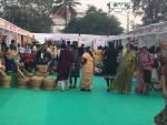 The Union Minister for Minority Affairs, Shri Mukhtar Abbas Naqvi visiting the Stalls, at Hunar Haat, at Islam Gymkhana Marine Lines, in Mumbai on January 08, 2018.
