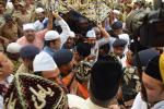 oday offered Chadar of PM Shri Narendra Modi at Ajmer Sharif Dargah of Khwaja Moinuddin Chishti, symbol of Indias great spiritual 