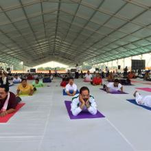 performed Yoga with Jharkhand CM Shri Raghubar  Das & a large number of people from all walks of life on the occasion of International Yoga Day at Prabhat Tara Maidan, Dhurwa in Ranchi.