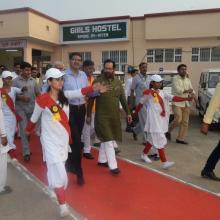 The Minister of State for Minority Affairs (Independent Charge) and Parliamentary Affairs, Shri Mukhtar Abbas Naqvi unveiling the plaque to inaugurate the Staff Quarters at Mewat Model School, in Haryana on September 29, 2016.