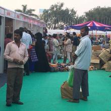 The Union Minister for Minority Affairs, Shri Mukhtar Abbas Naqvi visiting the Stalls, at Hunar Haat, at Islam Gymkhana Marine Lines, in Mumbai on January 08, 2018.