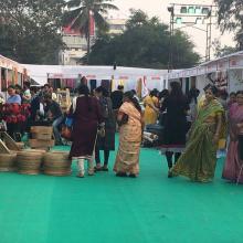 The Union Minister for Minority Affairs, Shri Mukhtar Abbas Naqvi visiting the Stalls, at Hunar Haat, at Islam Gymkhana Marine Lines, in Mumbai on January 08, 2018.