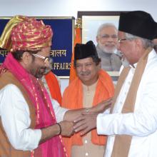 Today met various representatives of Dargah Ajmer Sharif at Antoydaya Bhawan and discussed in detail various issues concerned to the Dargah.